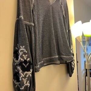 Daniel Cremieux Gray Knit Top with Blue Trim